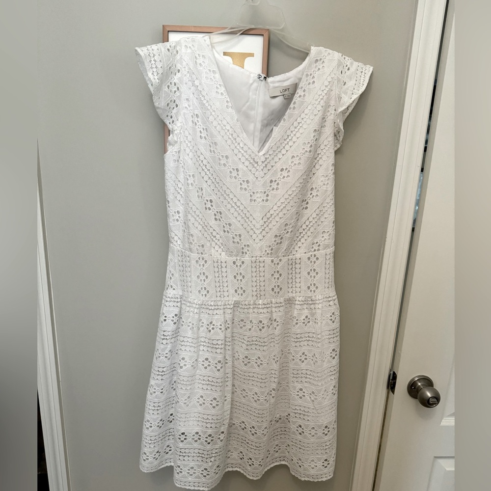 LOFT white dress. Size 8. Perfect for bridal shower or summer vacation!